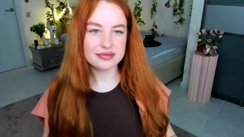 Louise online show from April 19, 7:27 pm