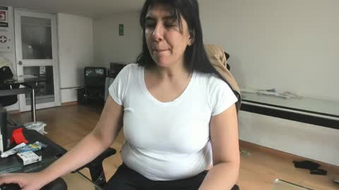 Katie   online show from June 1, 2:19 pm
