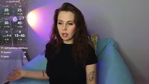 Aisha online show from October 3, 4:12 pm