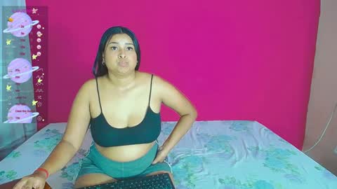 aisha_stacey0410 online show from December 29, 2:38 am