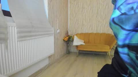 Aisha online show from February 13, 4:54 am