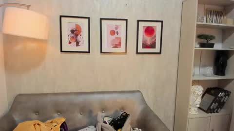 AishaValcazar online show from December 16, 10:15 pm