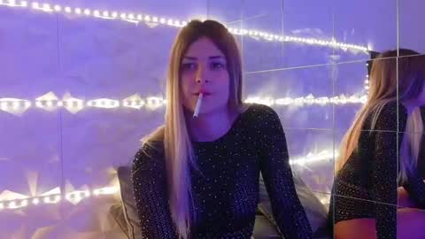 Aisha online show from October 13, 4:59 am