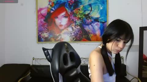 akalyy_ online show from January 14, 1:05 pm