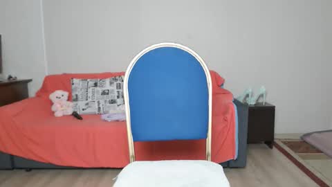 Shelly online show from December 4, 3:42 am