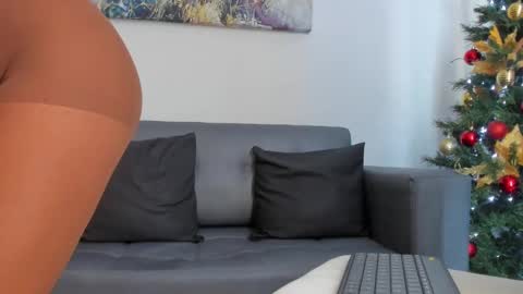 Akenda online show from December 21, 3:42 pm