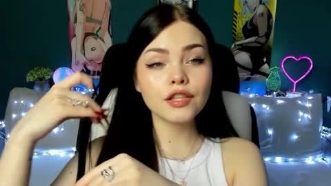 Akira online show from January 9, 5:00 pm