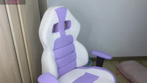 alahia online show from December 20, 1:03 am