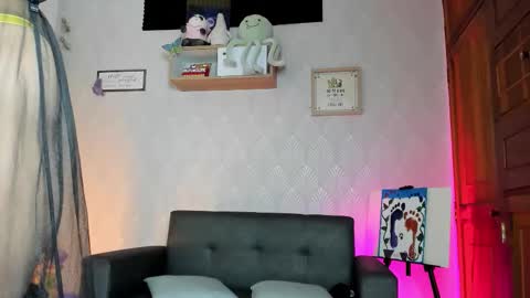 Alaia online show from March 14, 10:33 pm