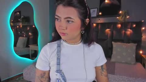  Alaia  online show from December 20, 11:58 am