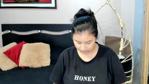     online show from March 2, 12:03 pm