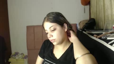 alaina_blessed online show from April 28, 12:52 am