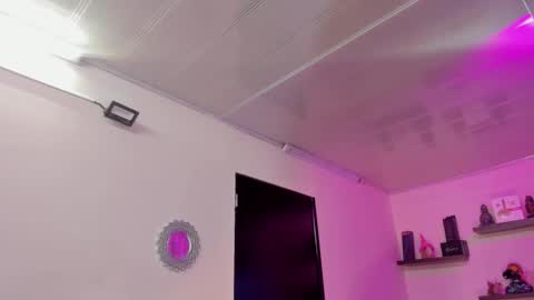 Maeve  online show from January 18, 11:32 am