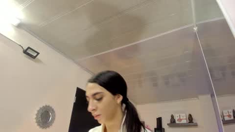 Maeve  online show from February 28, 10:09 am