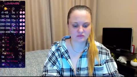 Julia online show from December 8, 12:40 am