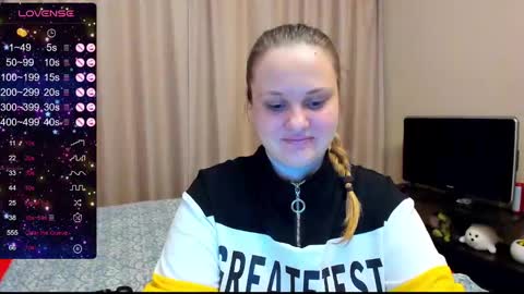 Julia online show from December 10, 4:56 am