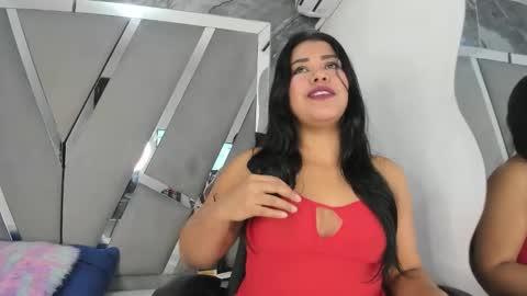 alannaht online show from April 18, 1:46 pm