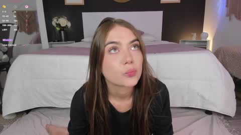 Alanna Cute Russell online show from April 5, 7:24 pm
