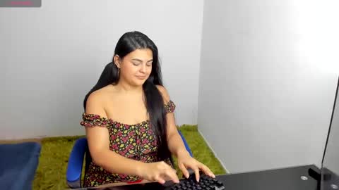 Alaya online show from March 6, 10:15 pm