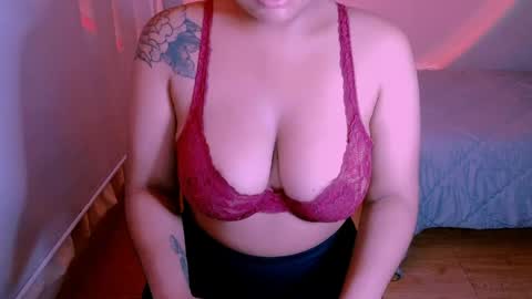 Alejandra  online show from May 15, 12:05 am