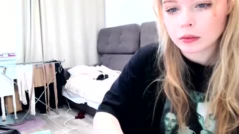aleksa angel online show from June 16, 9:10 am