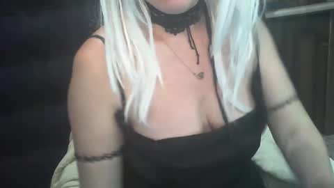 Luly online show from February 1, 1:02 am