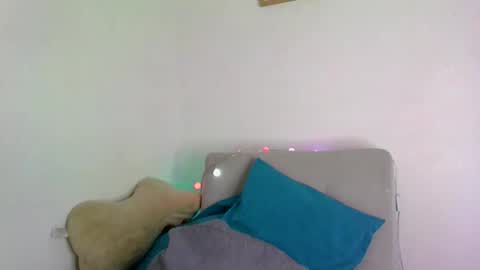 QUEEN OFF MILk  IM BACK  15 NOV online show from April 13, 9:48 pm