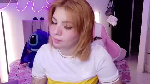alessia dolce online show from June 24, 6:01 am