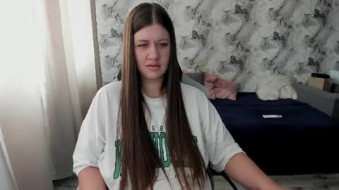 Aletta Oushen online show from July 5, 9:37 am