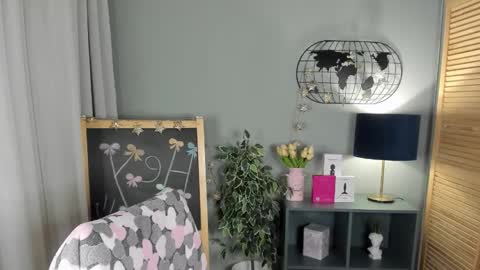 alettablacck online show from November 22, 1:19 am