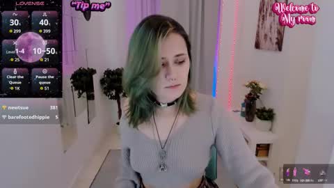 alexa_lexi online show from October 2, 11:37 am