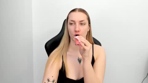 Alexa online show from April 8, 12:07 pm