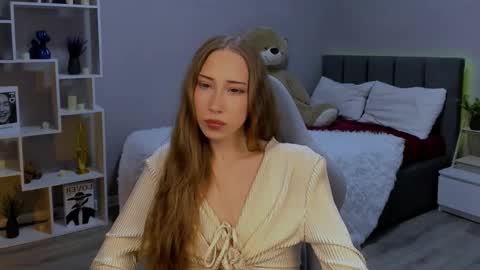 AlexaHarmon online show from November 26, 6:47 am