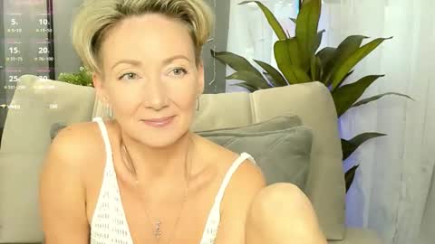 Alexandra online show from September 12, 1:18 pm