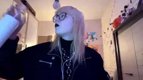 Lia online show from November 17, 2:29 pm