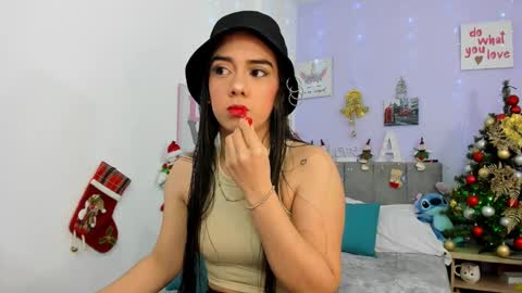 alexia_fit23 online show from December 26, 1:40 am