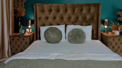 Alexis online show from October 14, 5:21 am