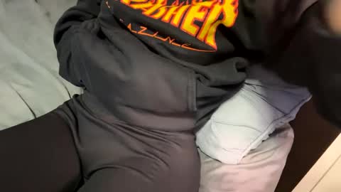 Alexis online show from December 10, 3:30 am