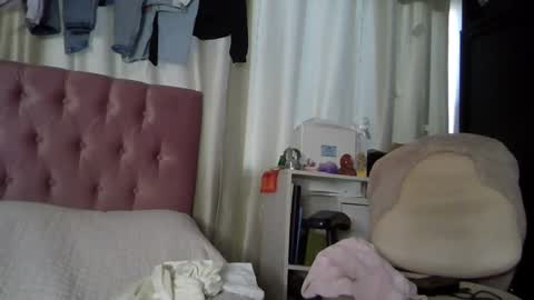 Alia  online show from December 3, 12:38 pm