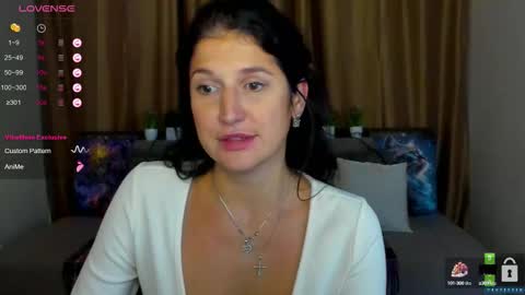 Alianna online show from October 14, 11:35 am