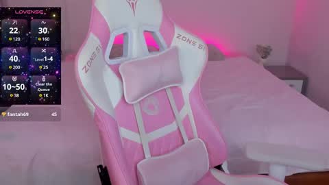 alic_black online show from March 4, 12:50 am