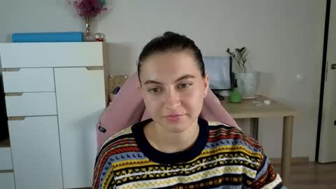 Alice online show from September 19, 10:09 pm