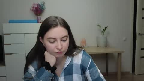 Alice online show from January 17, 4:47 pm