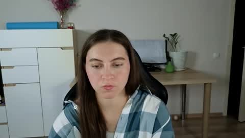 Alice online show from September 15, 6:59 pm