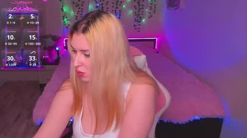 Alice   Miss online show from December 13, 7:43 pm