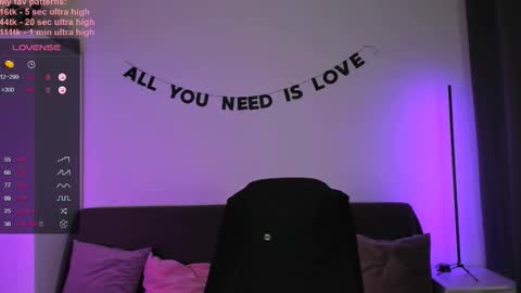 Alice Next Stream on Monday  online show from September 27, 3:52 pm