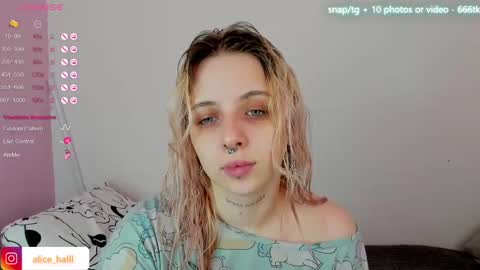 alice_halle online show from February 19, 11:28 am