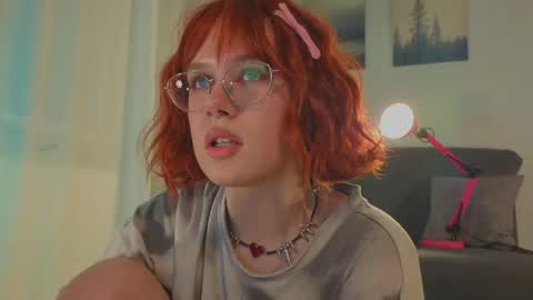 Alice online show from April 18, 7:07 pm