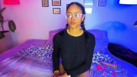 alice_simmons online show from February 25, 2:15 pm