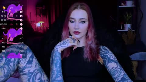 Alice online show from April 15, 7:58 pm